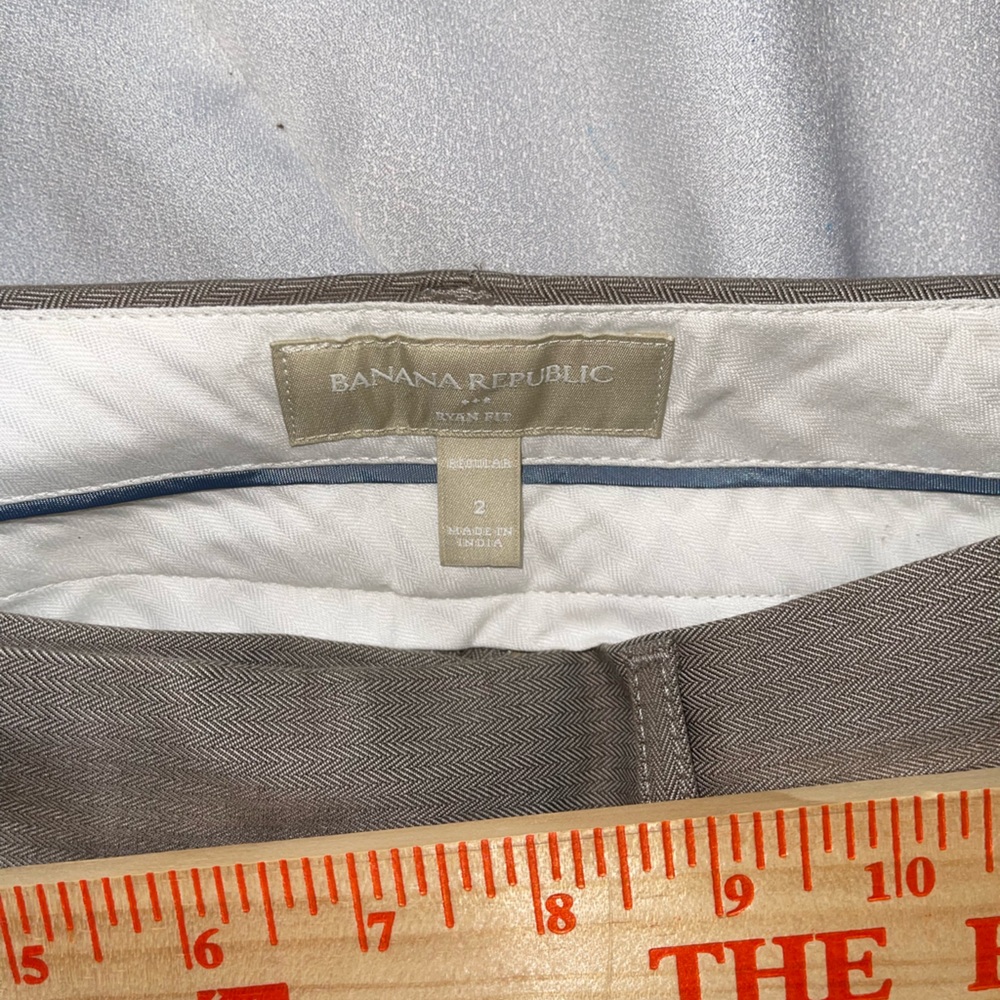 Banana Republic Taupe Dress Pants size 2 woman’s slacks - Picture 4 of 7